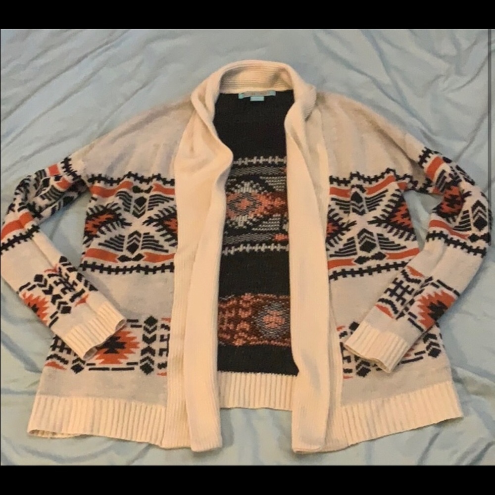 Stylish sweater (Aztec style)